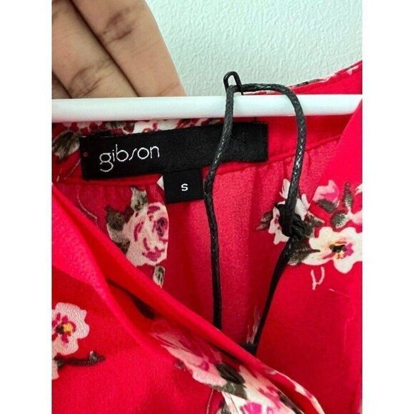 Gibson NWT Women Red Pretty Floral Long Sleeve Flare Button Blouse Top - Picture 5 of 10